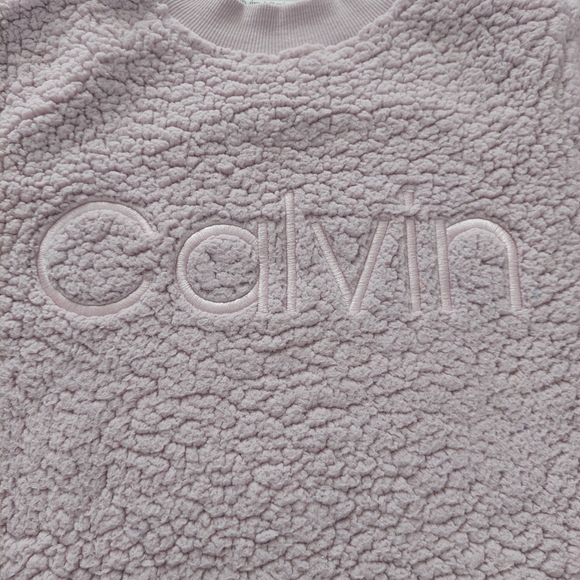 Calvin Klein cozy sweatshirt - Picture 6 of 9